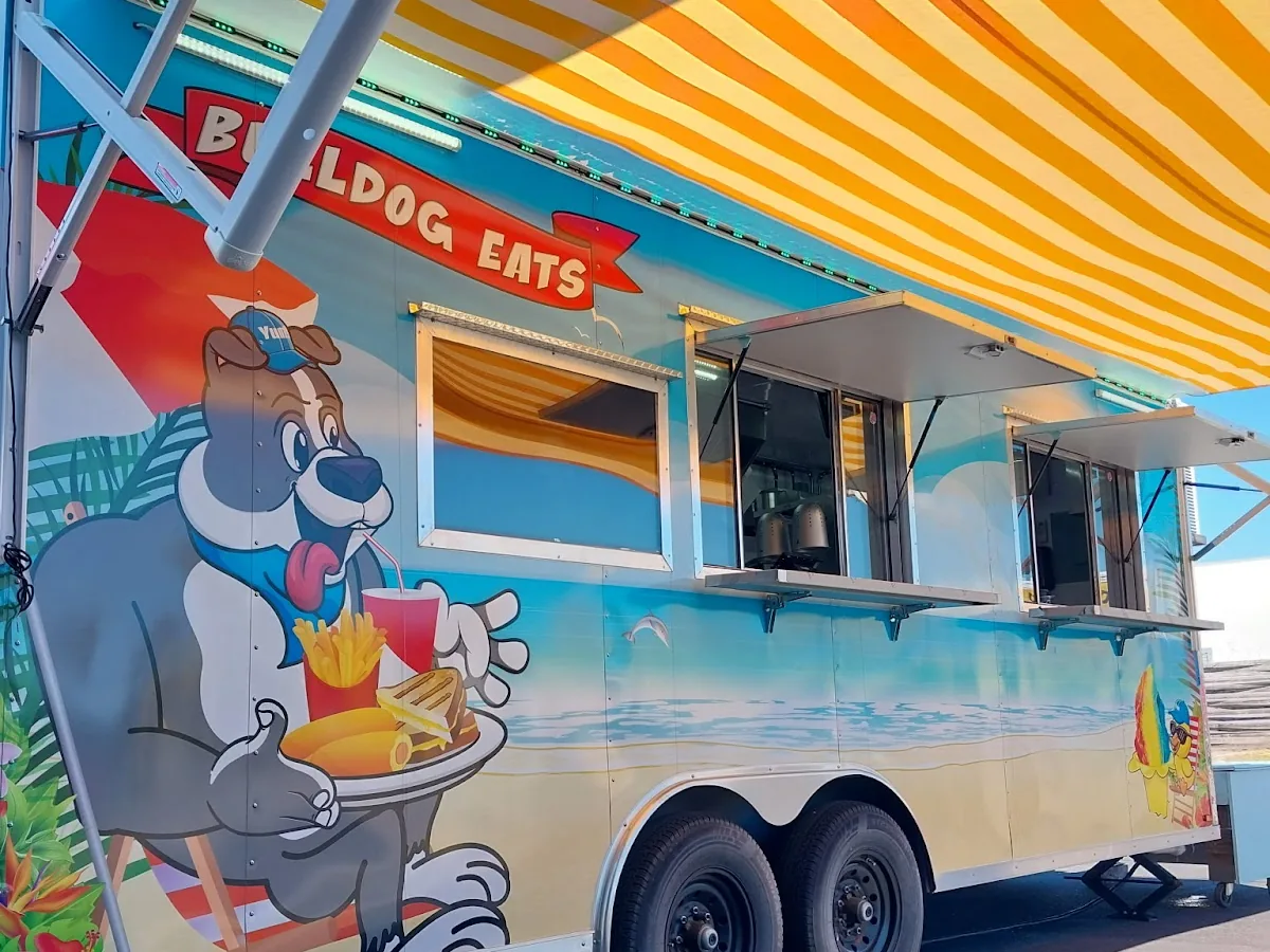 The Bulldog Eats truck at the food truck court on Jonquil Ave